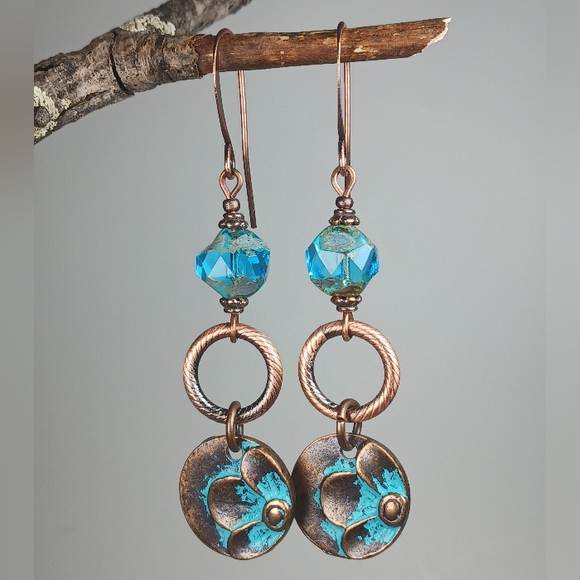 HAND CRAFTED Boho Copper Turquoise Patina Flower Blue Glass Dangle Earrings - Picture 2 of 6